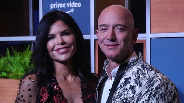 Jeff Bezos Girlfriend: Meet Lauren Sanchez.