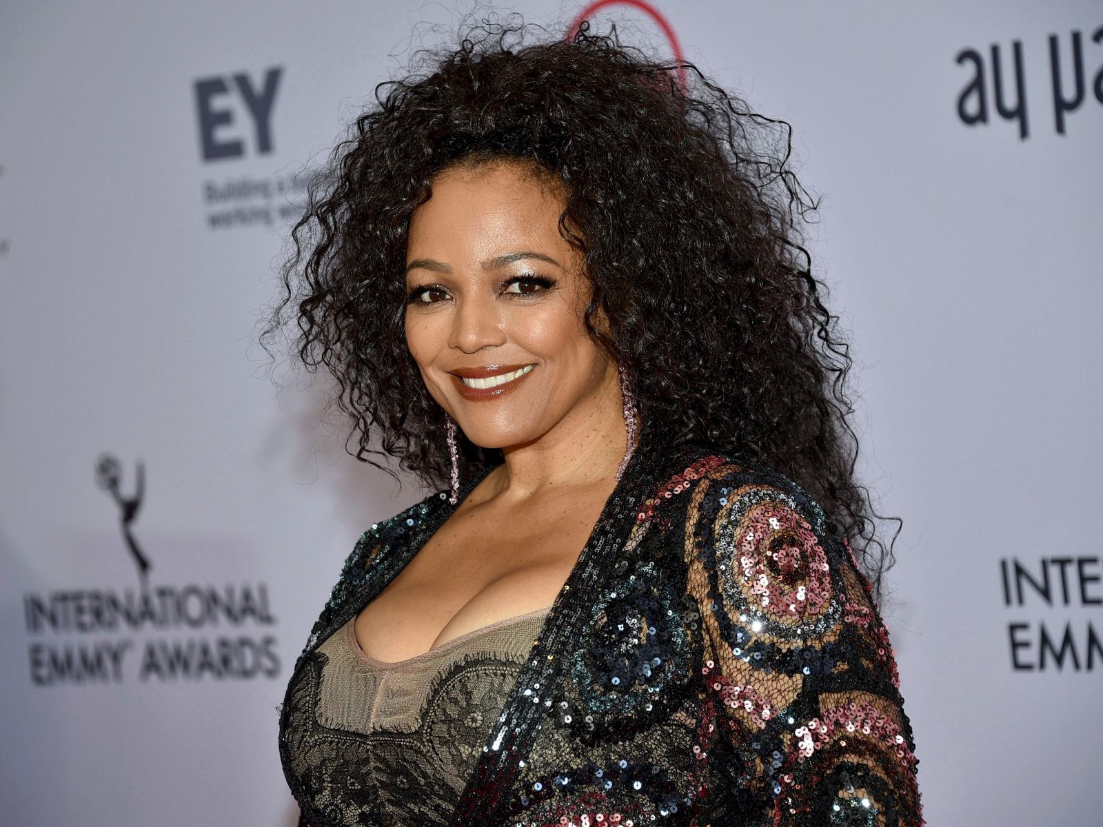 Featured Image Kim Fields Net Worth.