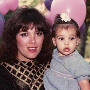 Young Kris Jenner and Kim Kardashian